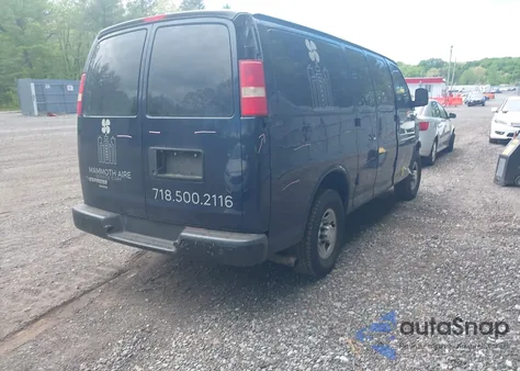 2014 Chevrolet Express 2500 Work Van z USA, uszkodzony, nr VIN 1GCWGFCA1E1208239